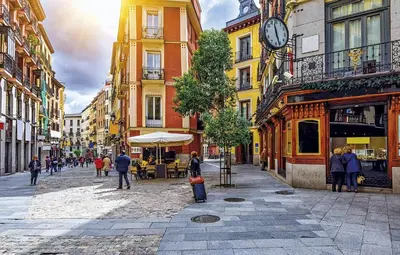 El barrio de los alrededores o un barrio cerca de este hostal o pensión