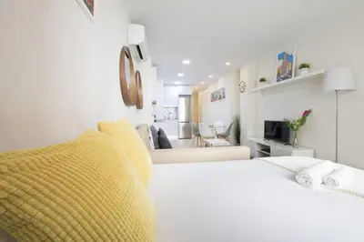 Cama o camas de una habitación en Centric and cozy - studio in Chueca