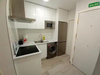 Una cocina o zona de cocina en Central cozy -2Bedroom 1Bathroom- Malasaña