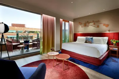 Cama o camas de una habitación en Hard Rock Hotel Madrid
