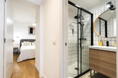 Un baño de Madrid Sur Apartments by Olala Homes