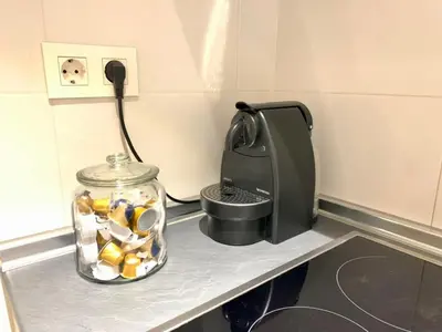 Utensilios para hacer té y café en Estudio para dos en pleno centro de Madrid