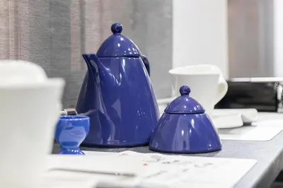 Utensilios para hacer té y café en Madrid Río Apartment
