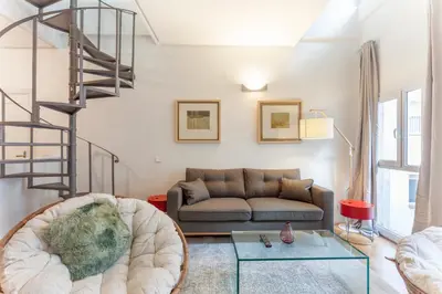 Zona de estar de Apartamento Barquillo Duplex en Madrid