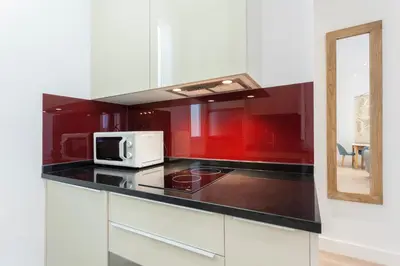 Una cocina o zona de cocina en Canalejas en Madrid