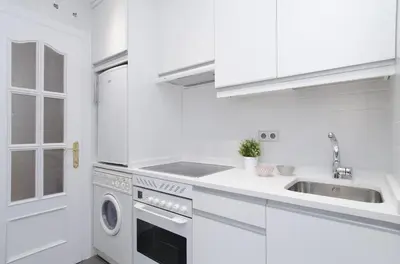Una cocina o zona de cocina en Apartamento Salamanca VI en Madrid