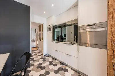 Una cocina o zona de cocina en Apartamento Tirso en Madrid