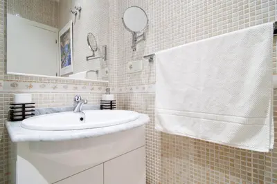 Un baño de Apartamento Genova en Madrid
