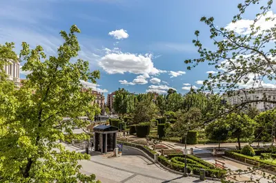 Jardín al aire libre en Waou Palacio Real - Alquiler Corta Duración