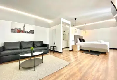 Zona de estar de Montera Center Madrid