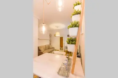 Un baño de CÓMODO Y CÉNTRICO ESTUDIO DE LUJO EN ATOCHA - JARDÍN BOTÁNICO. WIFI