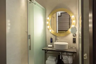 Un baño de Pestana CR7 Gran Vía Madrid