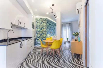 Una cocina o zona de cocina en Rio Plaza en Madrid