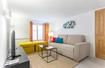 Una televisión o centro de entretenimiento en Patio en Madrid
