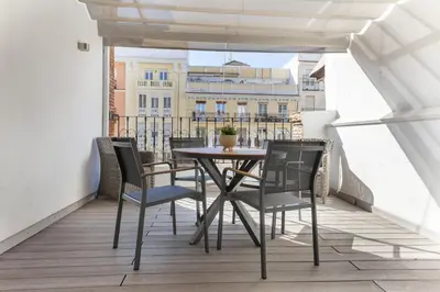 Un balcón o terraza de Olavide en Madrid