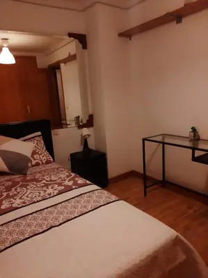 Cama o camas de una habitación en habitación muy cerca del centro, en el metro 10min a sol/ gran vía