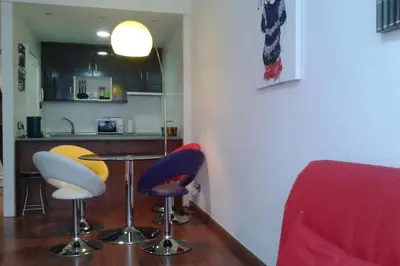 Una cocina o zona de cocina en Apartamento GP JUNTO AL PARQUE DEL RETIRO