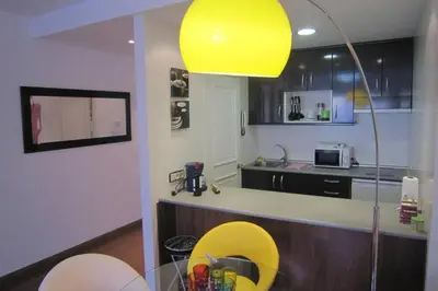 Una cocina o zona de cocina en Apartamento GP JUNTO AL PARQUE DEL RETIRO