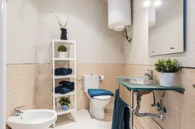 Un baño de Luminosos apartamentos con ascensor en el Centro, SOL