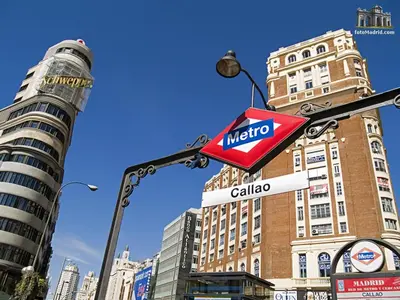 Certificado, premio, señal o documento que está expuesto en Sleeping Gran Via