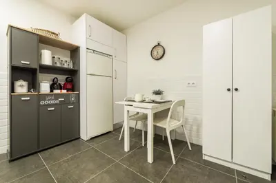 Una cocina o zona de cocina en For You Rentals FREE WiFi Apartment TEMPORAL Malasaña Madrid Center MMA273