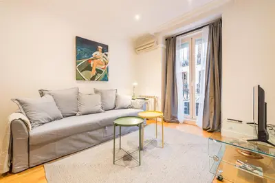 Zona de estar de For You Rentals FREE WiFi Apartment TEMPORAL Malasaña Madrid Center MMA273