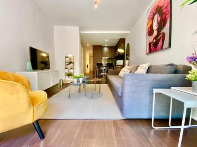 Una televisión o centro de entretenimiento en Malasaña Center - Apartamento para 4 en el centro, AC