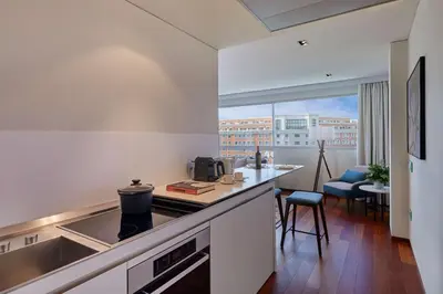 Una cocina o zona de cocina en Hyatt Regency Madrid Residences