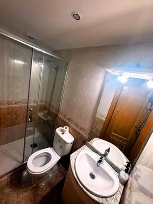 Un baño de La Reina de Gran Via - PARKING TPH
