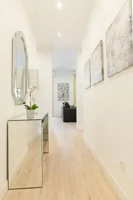 Plano de For You Rentals NEW Design Apartment TEMPORAL Puerta del Sol PRE104C