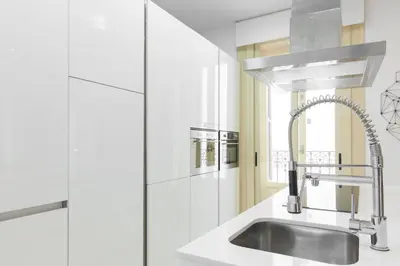 Un baño de For You Rentals NEW Design Apartment TEMPORAL Puerta del Sol PRE104C