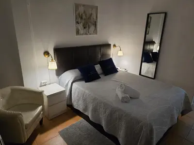 Cama o camas de una habitación en Apartamento Doble Exterior en la GRAN VIA #45 de Madrid 7-2