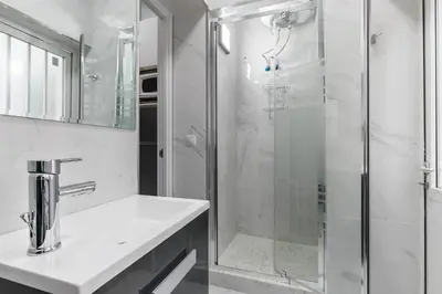 Un baño de Acogedor estudio en la Calle Encomienda
