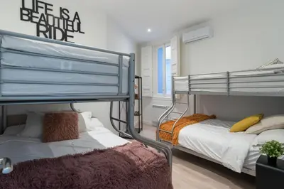 Cama o camas de una habitación en PLAZA MAYOR groups by MONARO*****