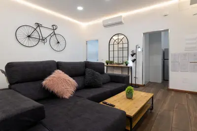 Zona de estar de vip CERVANTES, by MONARO*****