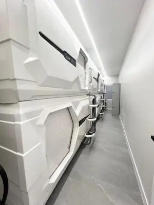 Plano de Hostel Space Capsule