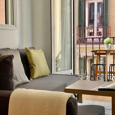 Valverde Malasaña - Coqueto estudio con sofá cama en el centro