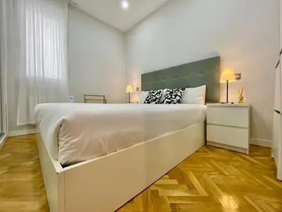 Cama o camas de una habitación en Charming Atocha II - Estancias temporales