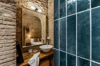 Un baño de Waou Art Loft La Latina