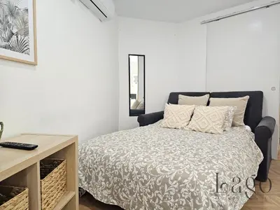 Cama o camas de una habitación en Estudio con Wifi y AC en Centro Sol y Gran via