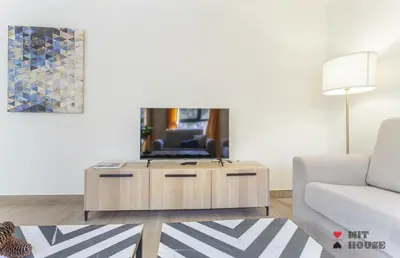 Una televisión o centro de entretenimiento en Antonio Lopez en Madrid