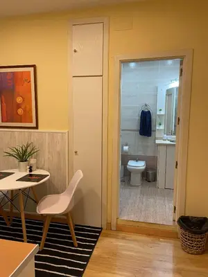 Un baño de ESTUDIO EN FUENCARRAL Granvía