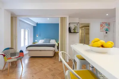 Cama o camas de una habitación en Homelike Sol - Gran Via II
