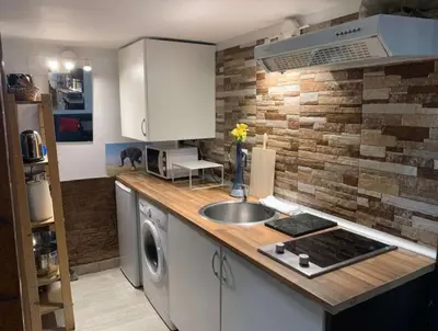 Una cocina o zona de cocina en El capricho de Nina en Lavapiés