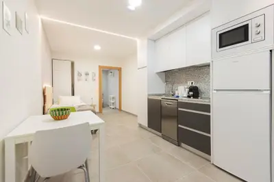 Una cocina o zona de cocina en Dobo Madrid ANR1