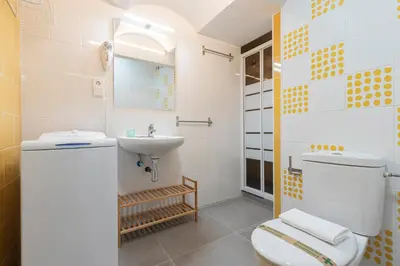 Un baño de Dobo Madrid ANR1