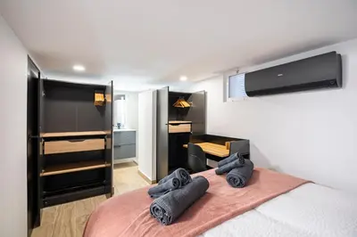 Cama o camas de una habitación en For You Rentals New Duplex Apartment TEMPORAL Chamberí-Arapiles BDG460