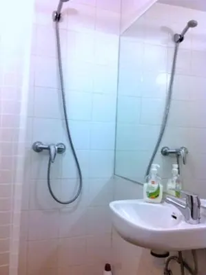 Un baño de Apartamentos SmartRenting Tribunal