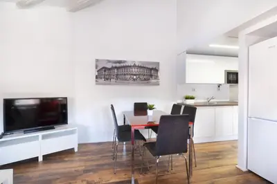Una cocina o zona de cocina en Central apartment W 2Beds and 1baths-Plaza Mayor