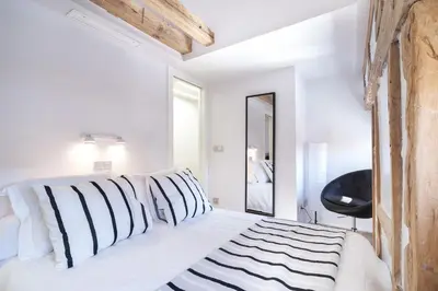 Cama o camas de una habitación en Central apartment W 2Beds and 1baths-Plaza Mayor